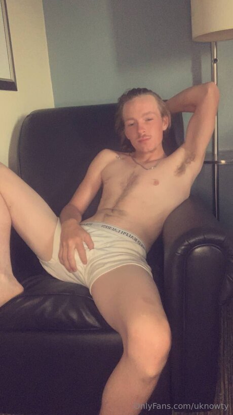 Uknowty modèle meilleur des photos