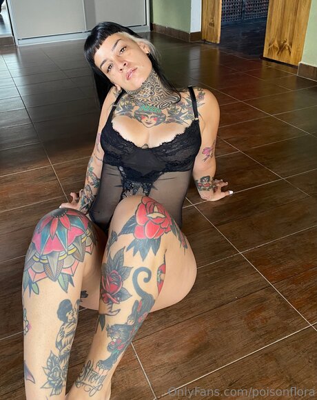 Poisonfloraa actrice porno collection