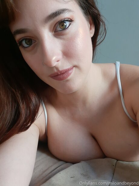 Emileying star du porno érotique galerie