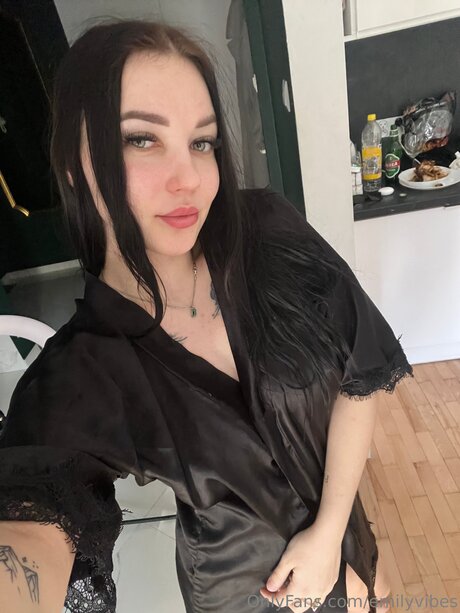 Emilyvibes star du porno parfaite galerie