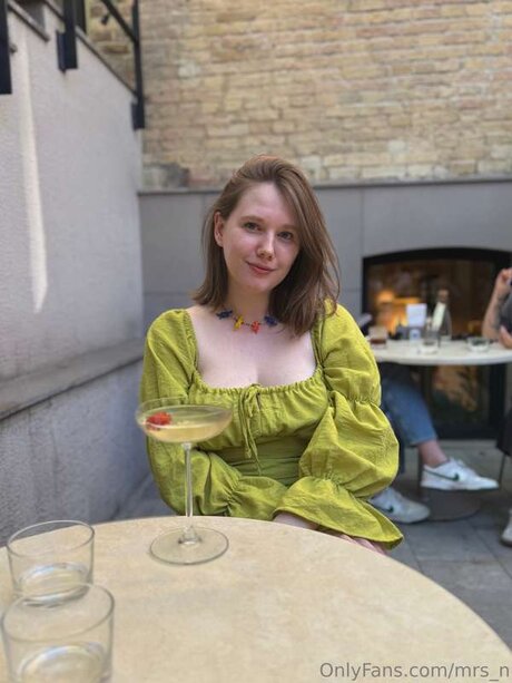 Mrs N modèle gratuit image