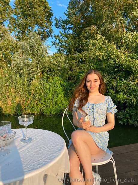 Hello From Zlata star du porno galeries