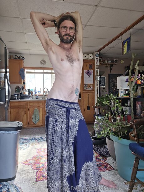 Avidaardvark Free modèle nu archive