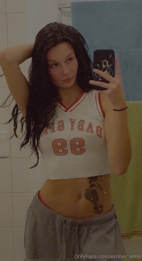 Ember Ems actrice pornographique des photos