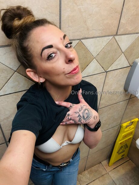 Lezzrene420 beau modèle image