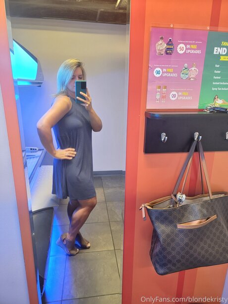 Blondekristy étoile sympa image