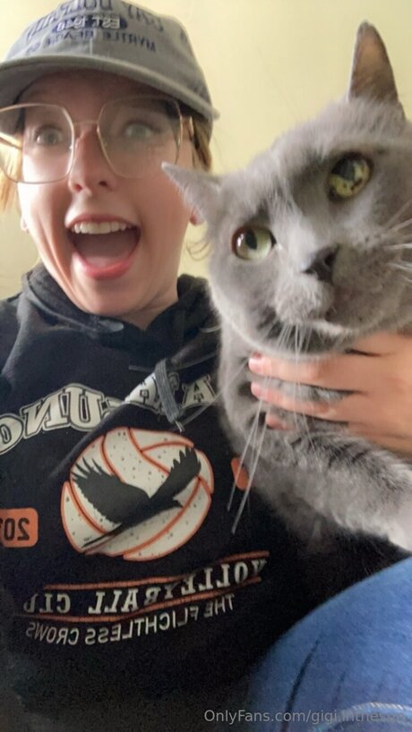 Gigi Inthesun star du porno parfaite des photos