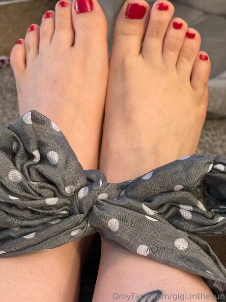 Gigi Inthesun joli modèle image