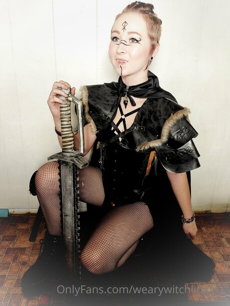 Wearywitchlingfree belle actrice img