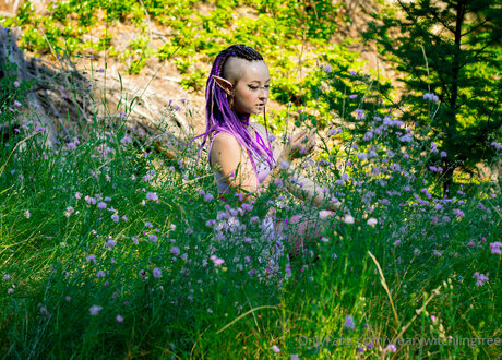 Wearywitchlingfree modèle des photos