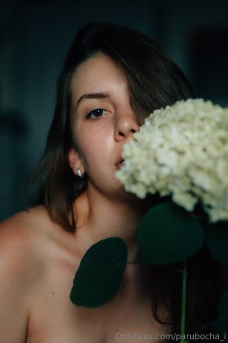 Parubocha I actrice de nus image