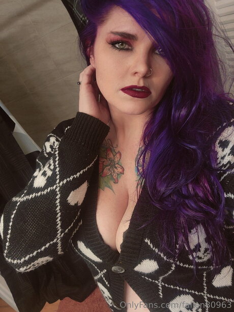 Fallen80963 actrice sexy des photos