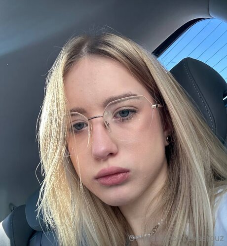 Evaarouz étoile xxx galerie