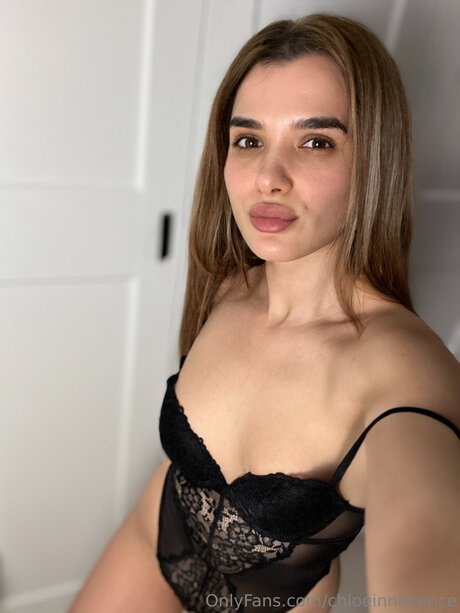 Chloeinnocence art étoile des photos