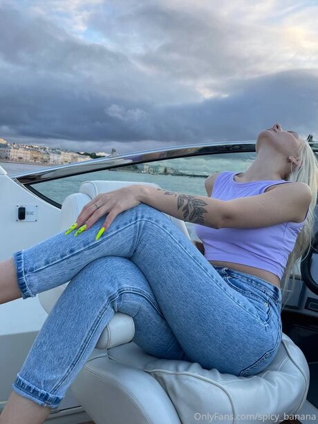 bikini ado onlyfans porno photo