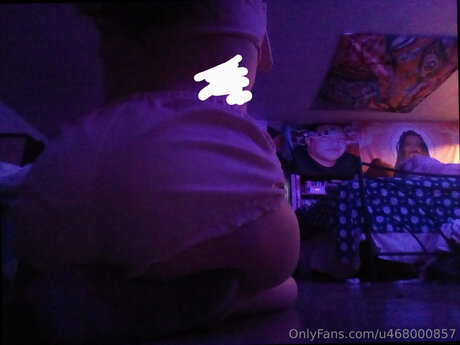 Princesslily18 star pornographique image