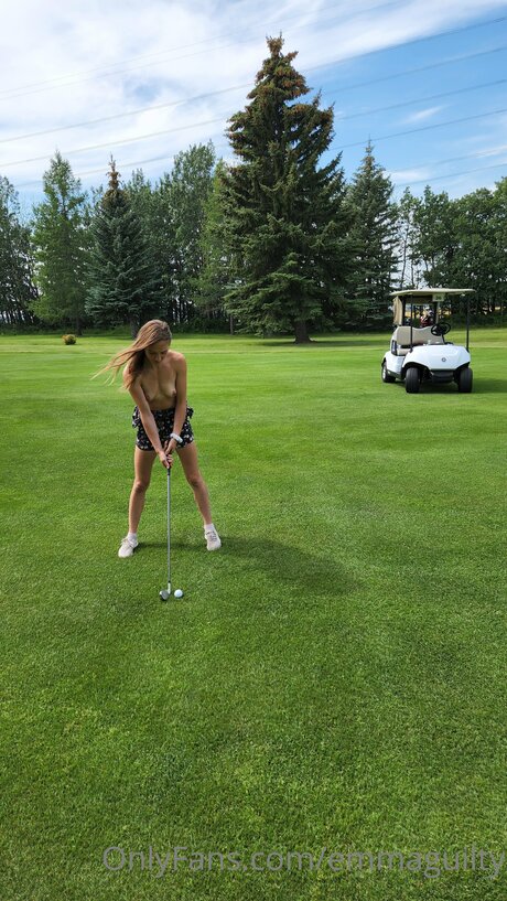 Emmaguilty star du porno nue img