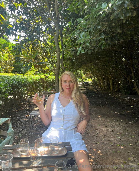 Reaganjames actrice adulte photos