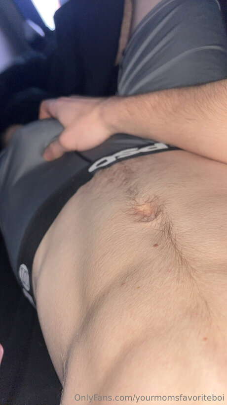 Yourmomsfavoriteboi belle actrice images