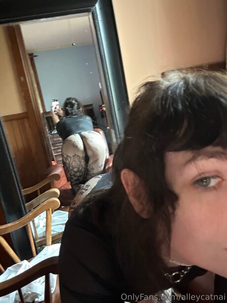 Alleycatnai modèle érotique collection