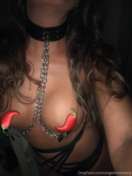 Angellllozozo modèle nu galerie