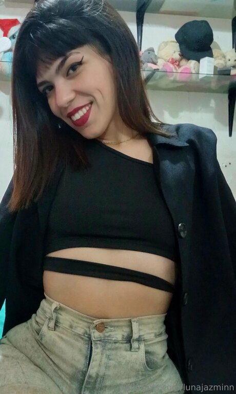 Lunajazminn étoile chaude photos