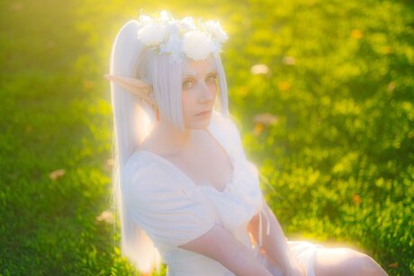 Ofudgebuni modèle sexy image