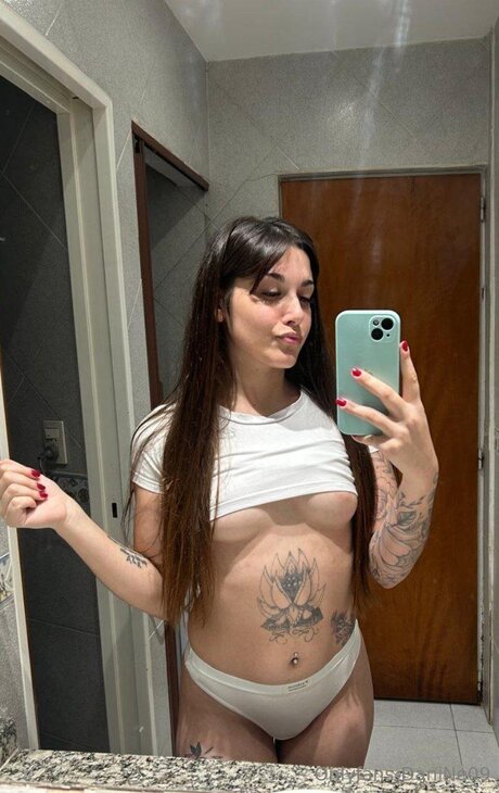 Danine09 star du porno gratuite photo