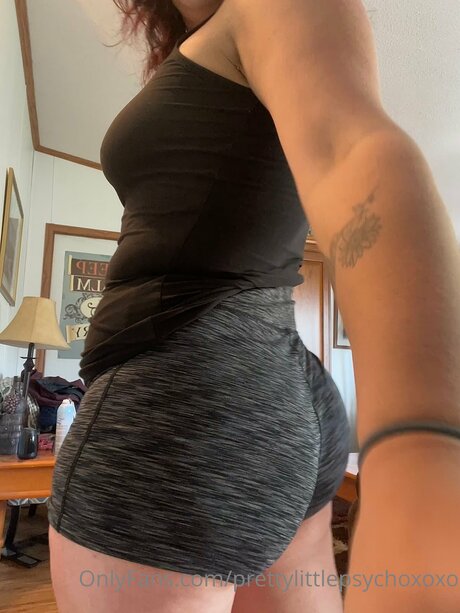 Prettylittlepsychoxoxo étoile de l'art photos