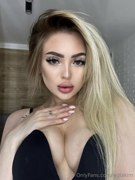 fans de transsexuelles blanches uniquement assez nue photo