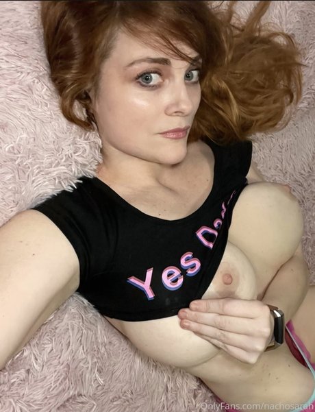 Nachosarah étoile hd galeries