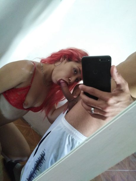 La diablita nus star du porno img