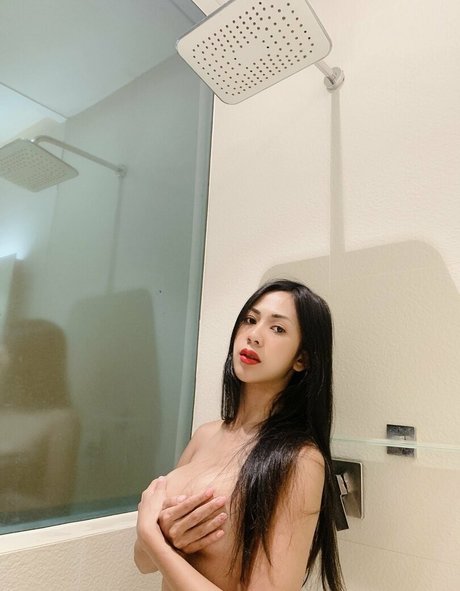 PrettyLiu modèles nus galerie