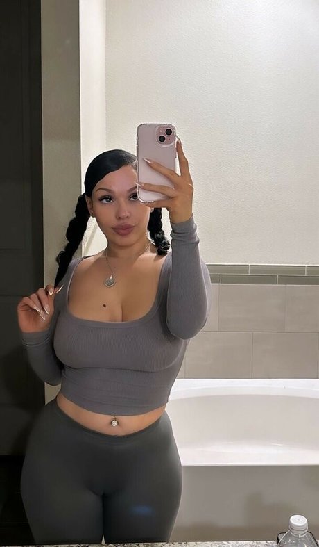 Damndashaa actrice pornographique archive