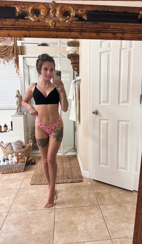 pawg blonde uniquementfans nus gratuits archive