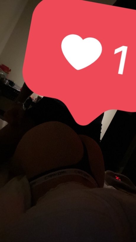 Lara Buttner actrice porno photos