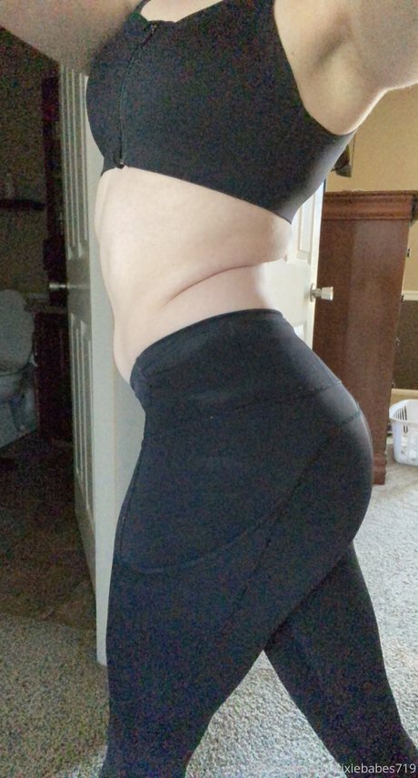 Trixie Babe actrice hd archive