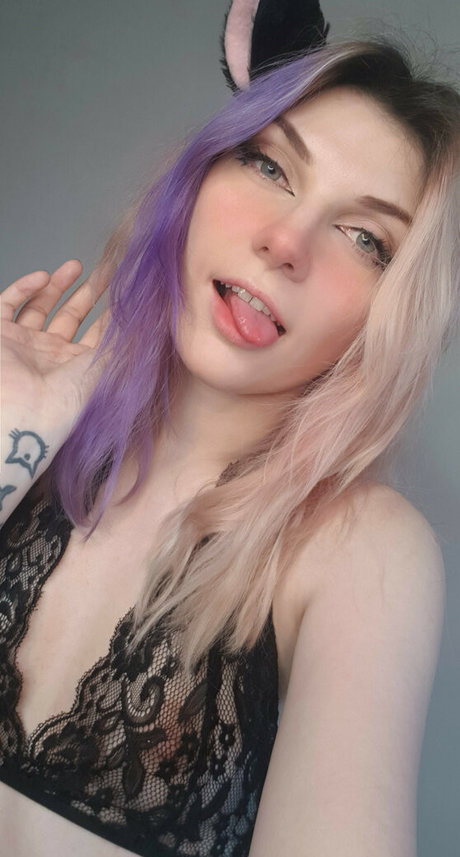 Aoi Hanna étoile nue image