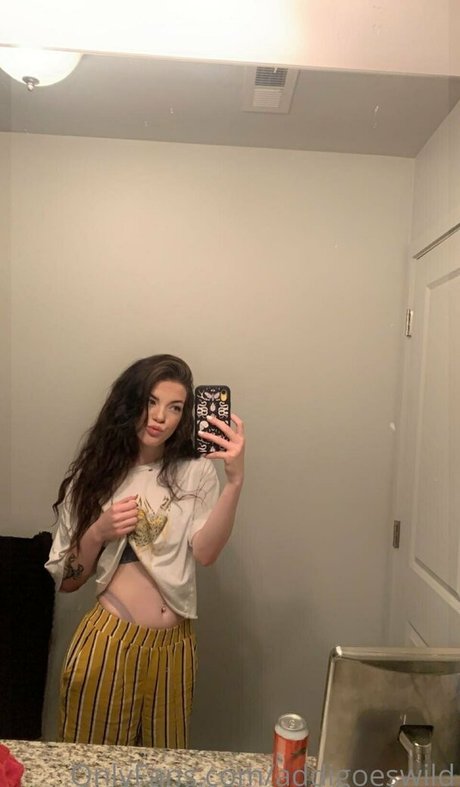 Addi star du porno parfaite galeries