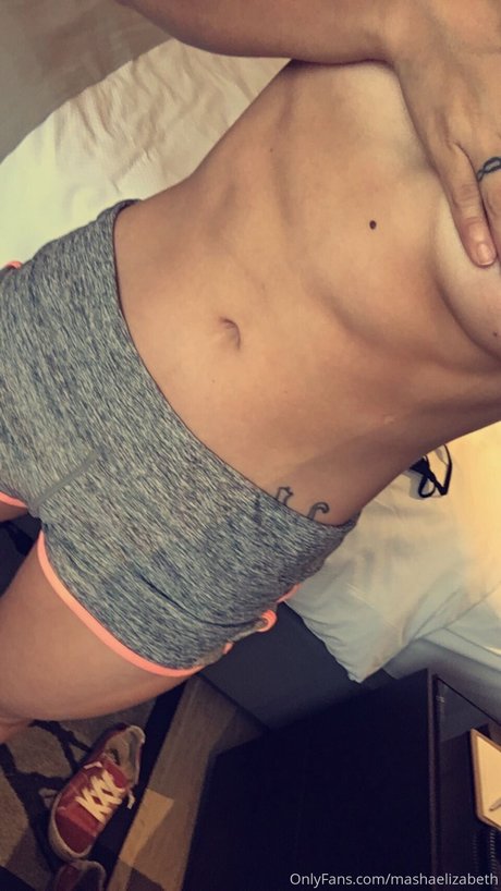 Masha Cool art star du porno galerie