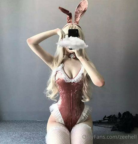 ZeeHell étoile de l'art collection