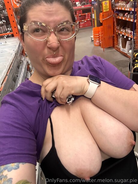 Water Melon Sugar Pie actrice sexy img