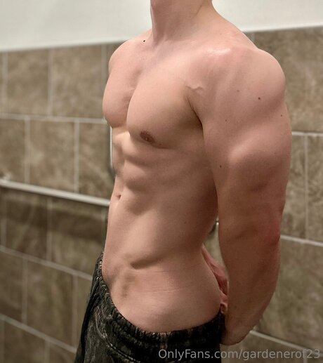 adolescente blonde onlyfans pornographique chaud photo