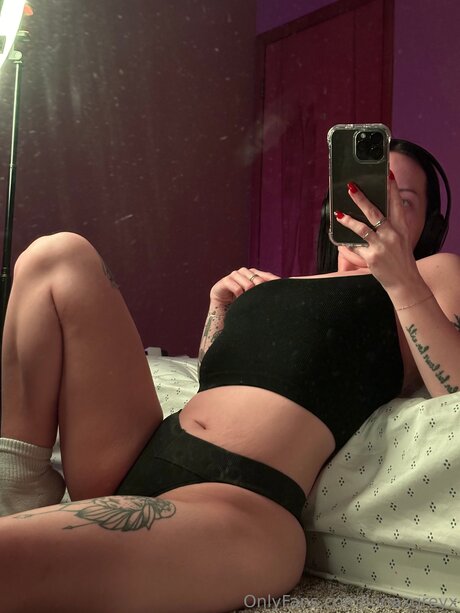 Lunaxgreyx star du porno de haute qualité image