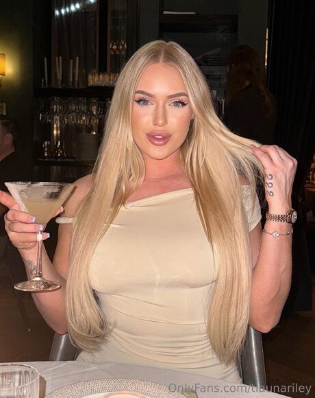 Tiaunariley sexe star du porno images