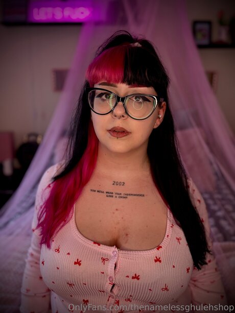 Thenamelessghulehshop étoile exclusive photos