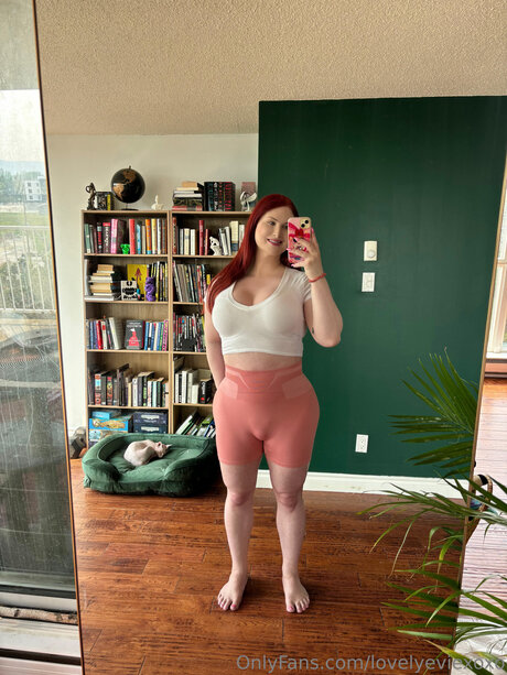 Lovelyeviexoxo belle étoile img