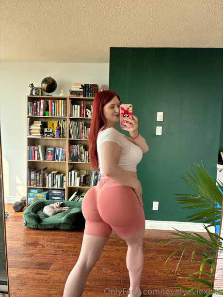 Lovelyeviexoxo star du porno gratuite image