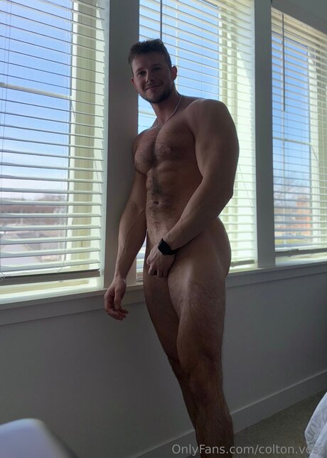 Colton Voss modèle exclusif galerie