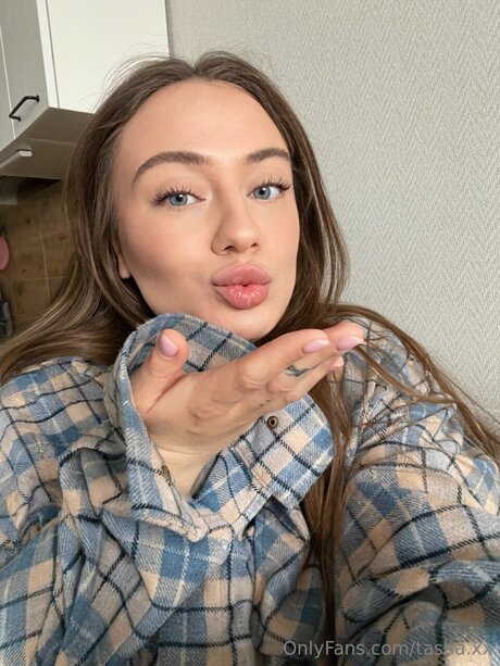 Tasha Xx étoile nue galerie